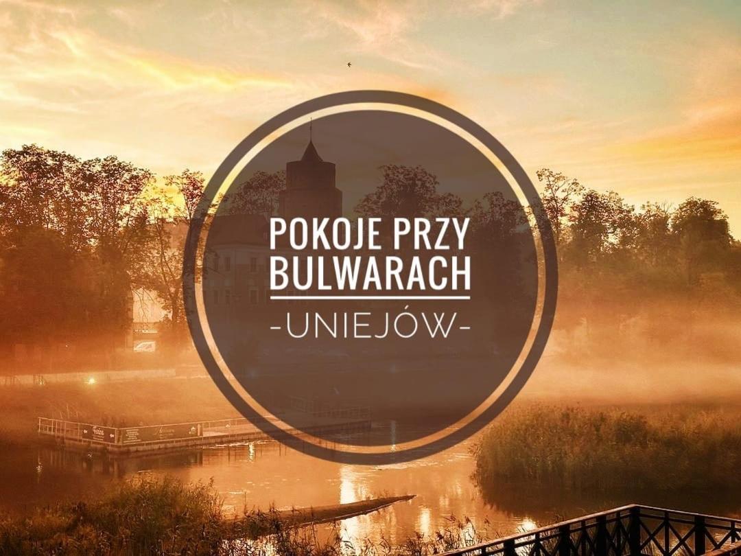 Pokoje Przy Bulwarach Apartamento Uniejow Exterior foto